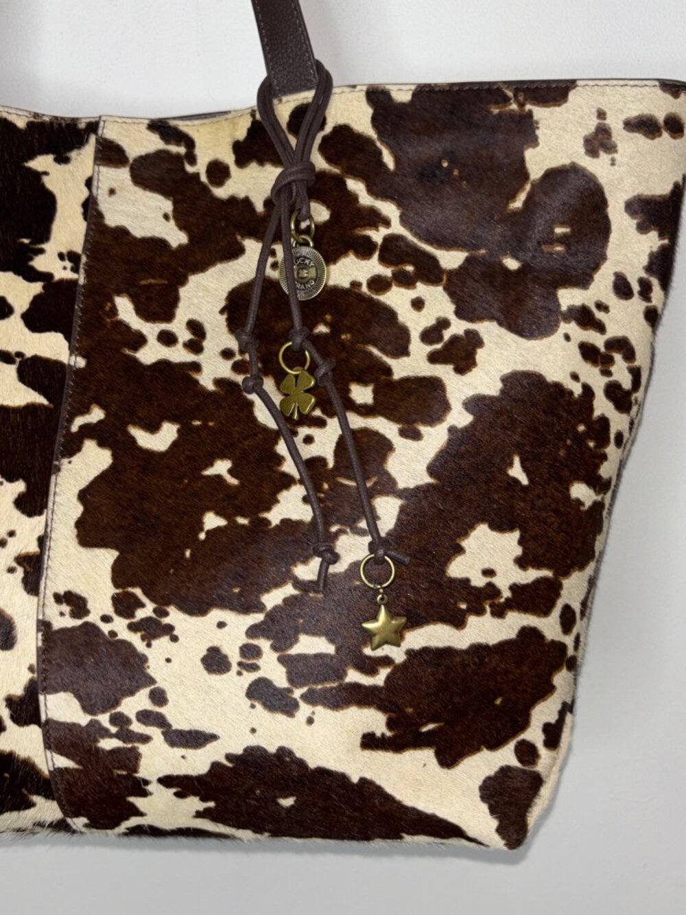 Lucky Brand Leather & Calf Hair Dark Brown Cappuccino Bag Tote With Charms - Picture 3 of 8